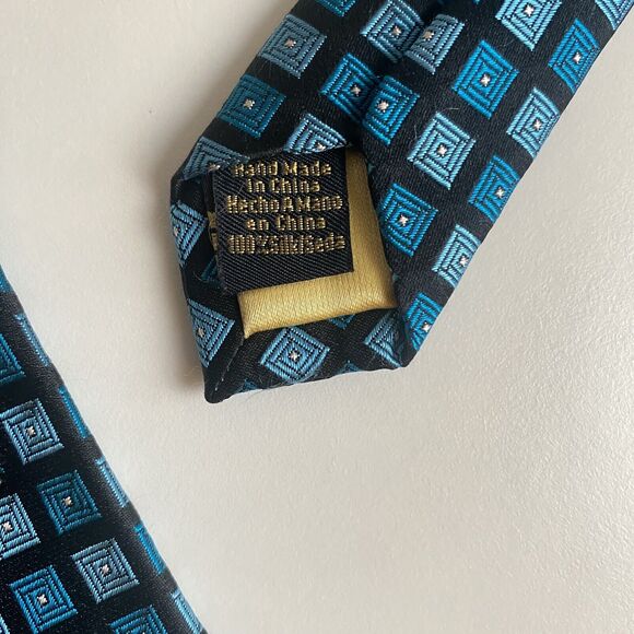 Donald J Trump Signature Collection‎ Silk Tie Blue Geometric Gold Bar 60”x3.5” - Picture 5 of 8